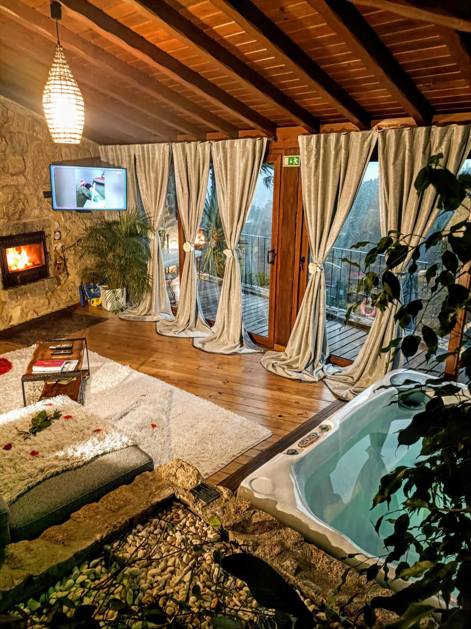 Отель Casa Favo De Mel - Jacuzzi Privado & Lareira - Piscina Аркуш-ди-Валдевеш Экстерьер фото