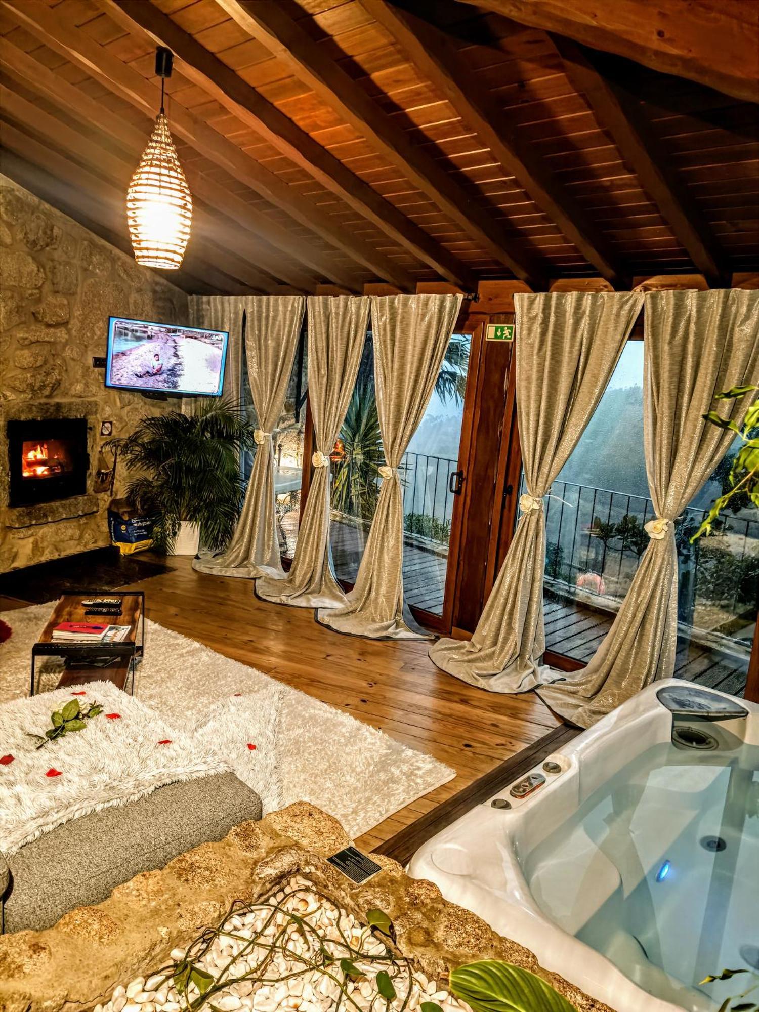 Отель Casa Favo De Mel - Jacuzzi Privado & Lareira - Piscina Аркуш-ди-Валдевеш Экстерьер фото